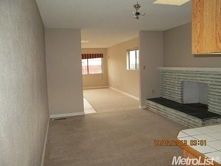 4th image of 2217 Zinfandel Dr
