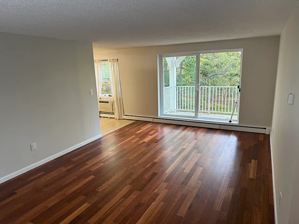 250 Ridge Pike #145B