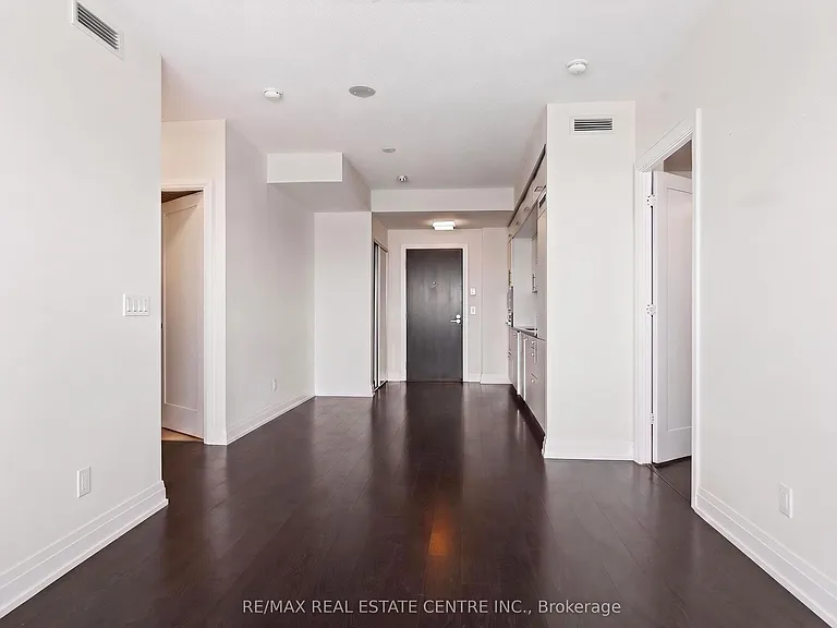 5 Sheppard Ave E #4122 — Photo 6