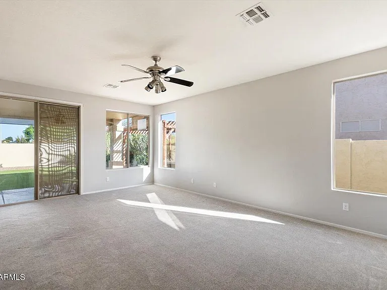 440 N Roger Way — Photo 5