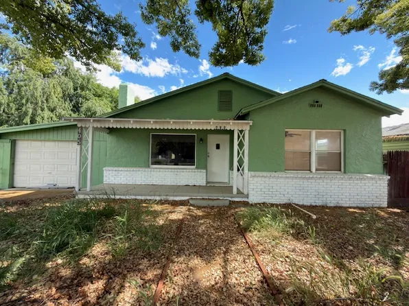 405 Riverside Ave, Chowchilla, CA 93610