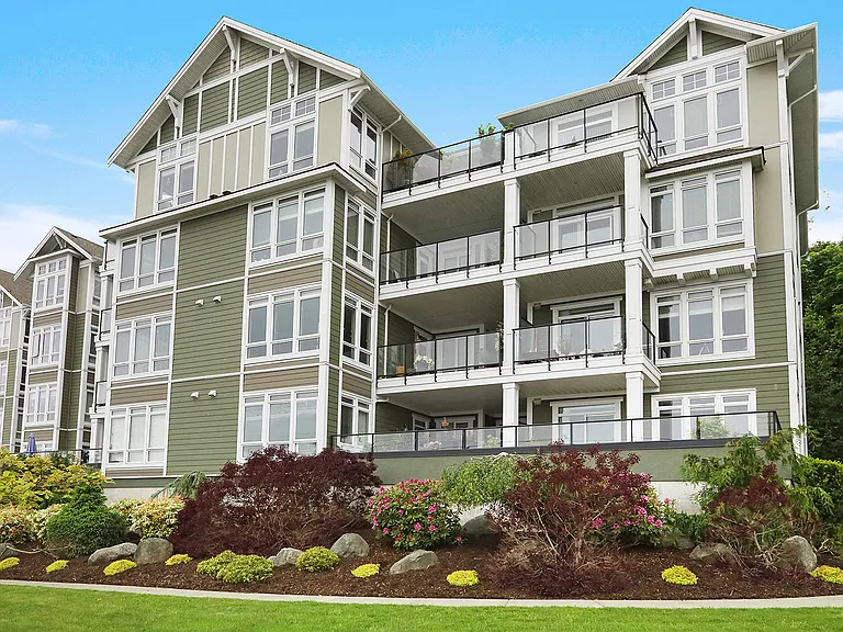 550 Island Hwy S — Photo 10