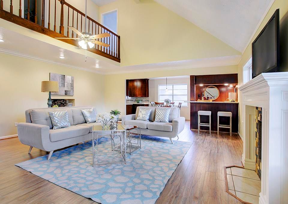 1st image of 3318 Evergreen Glade Dr