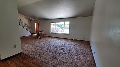 4th image of 5474 Beacon Hill Ct
