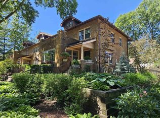 160 Graceline Blvd, Waterloo, IA 50701