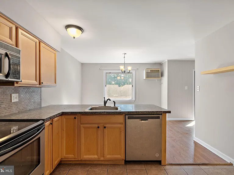 200 Campbell Cir #E-14 — Photo 3