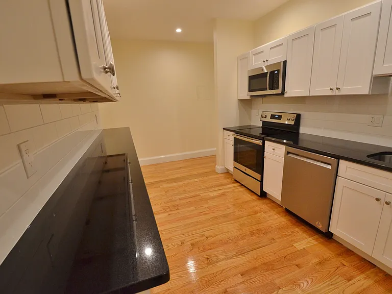 35 Brookline St #17 — Photo 10