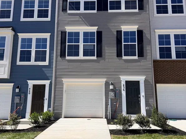 436 Seeback Dr, Charles Town, WV 25414