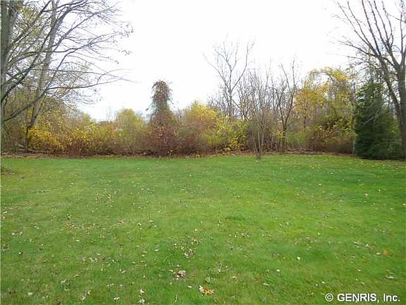 5th image of 594 Notre Dame Dr