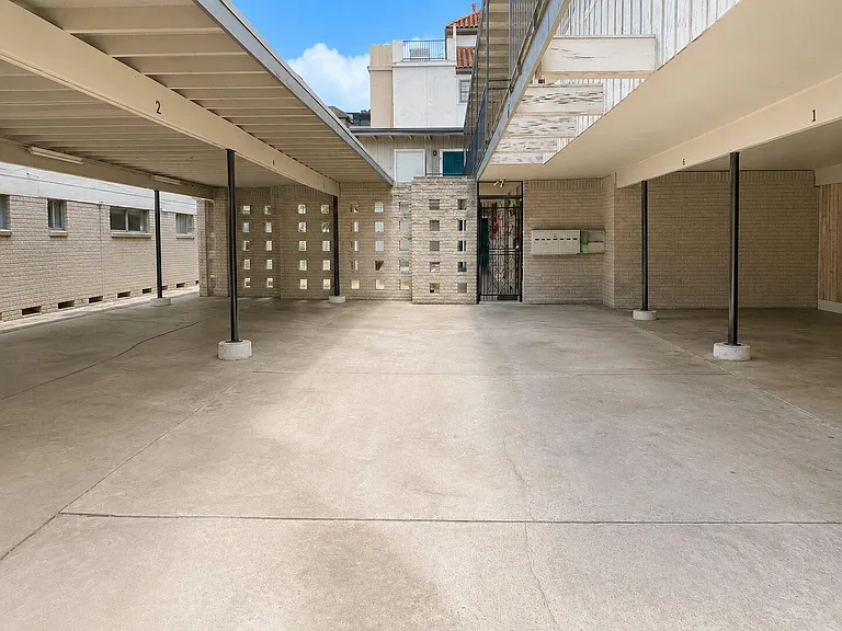 2414 Mimosa Dr #7 — Photo 8