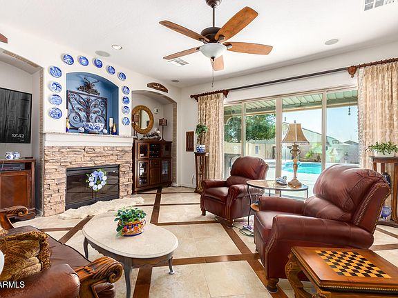 5th image of 44163 W PALO ABETO Drive