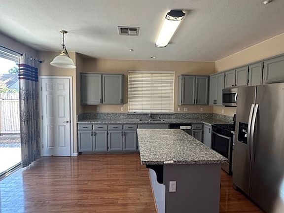 2nd image of 697 Bourn Dr