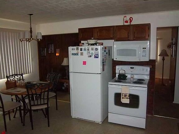 5th image of 1632 Dayton Ave