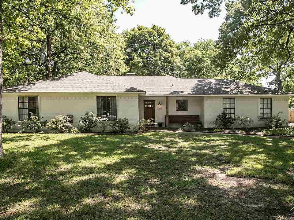 1st image of 3811 Leaning Oaks