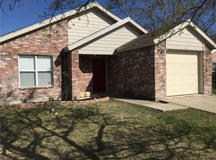 758 Edgeglen Dr, Dallas, TX 75217