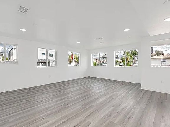 5th image of 3653 Halldale Ave #305