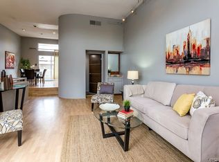 6036 Hazelhurst Pl APT F, North Hollywood, CA 91606