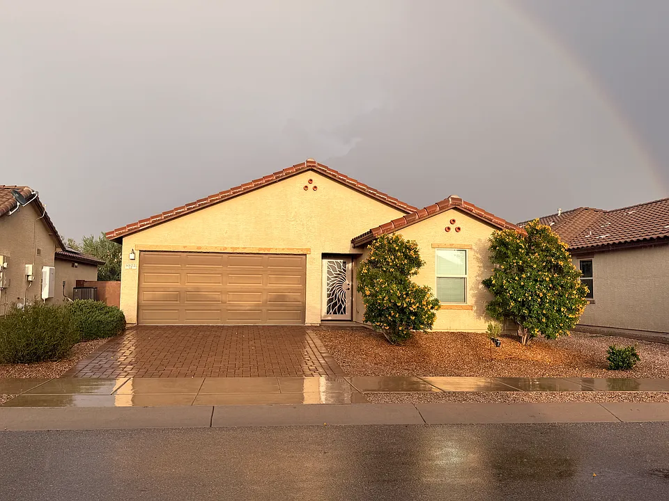 8923 N Hardy Preserve Loop
