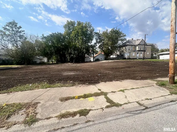 325 S Church St, Jacksonville, IL 62650