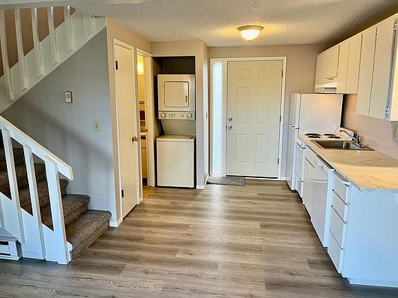 2nd image of 1307 W Francis Ave #123