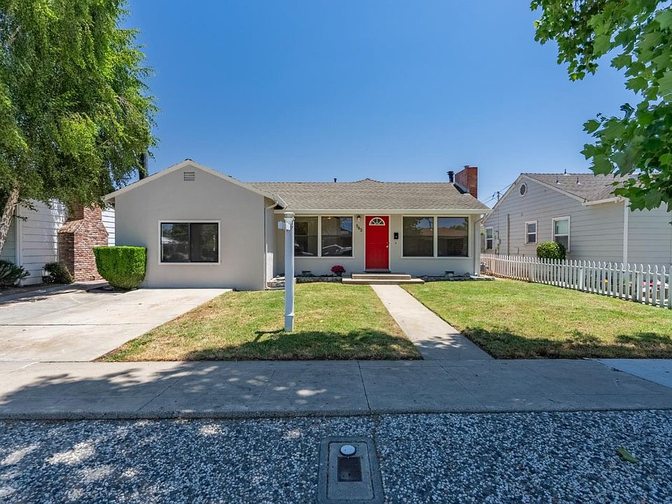 1st image of 563 Tiffany Dr
