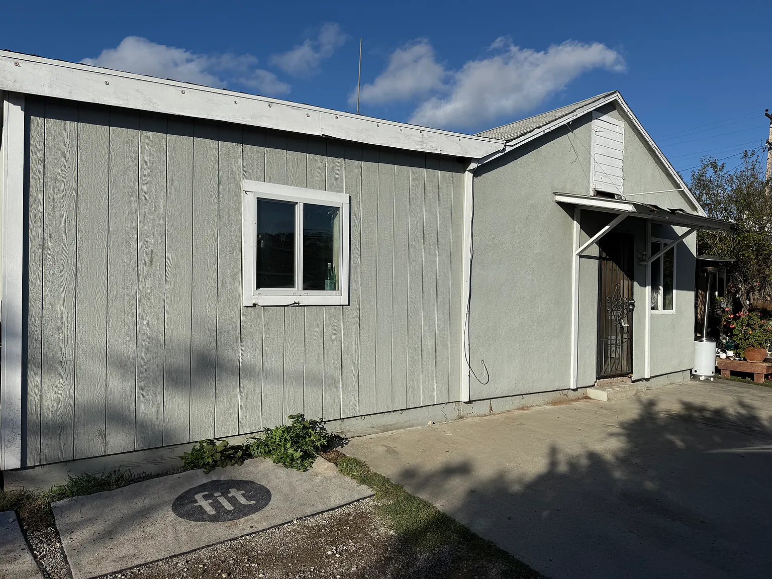 628 Fergus St — Photo 4