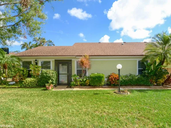 4315 Willow Brook Cir, West Palm Beach, FL 33417