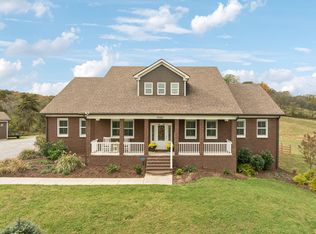 3885 Stonecrest Dr, Columbia, TN 38401