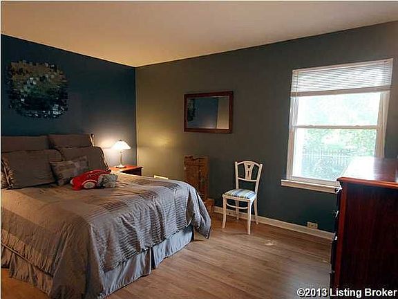 5th image of 10717 Deshane Pl