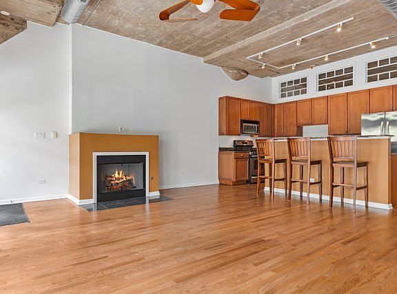 3rd image of 1000 W 15th St Unit 139