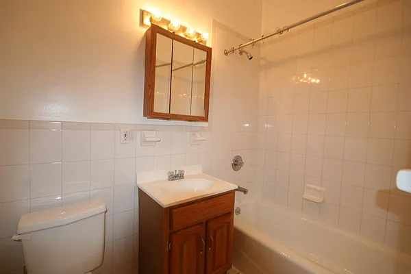 Rented by HH Realty | media 26