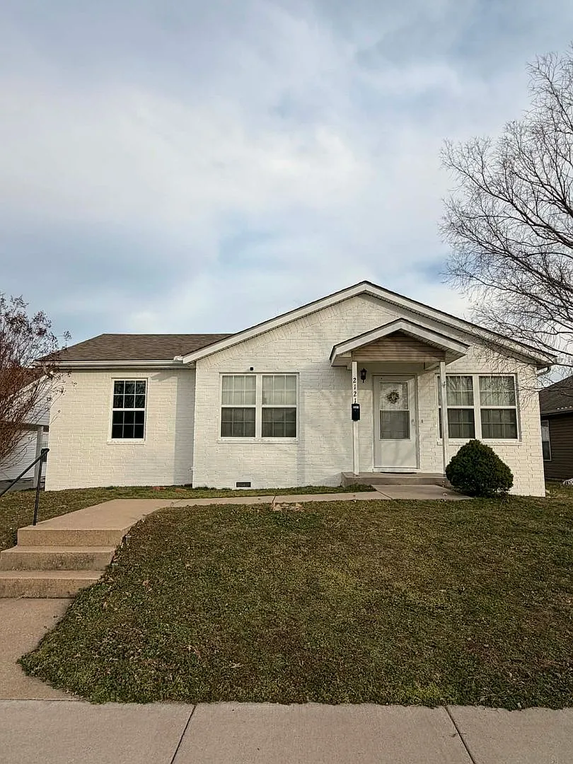 Building Photo - 2121 Kentucky Ave