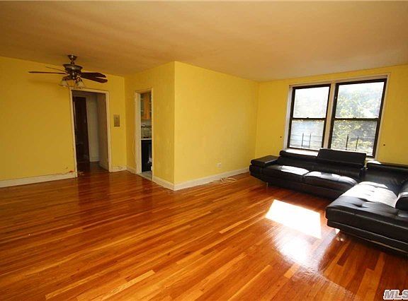 4th image of 13915 83rd Ave APT 427