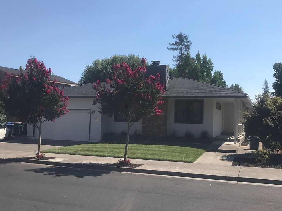 1st image of 593 Este Madera Dr