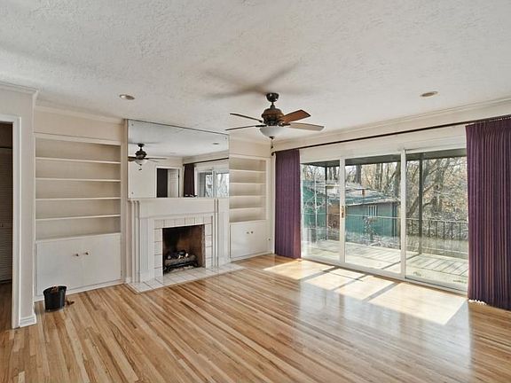 5th image of 1344 E Downington Ave