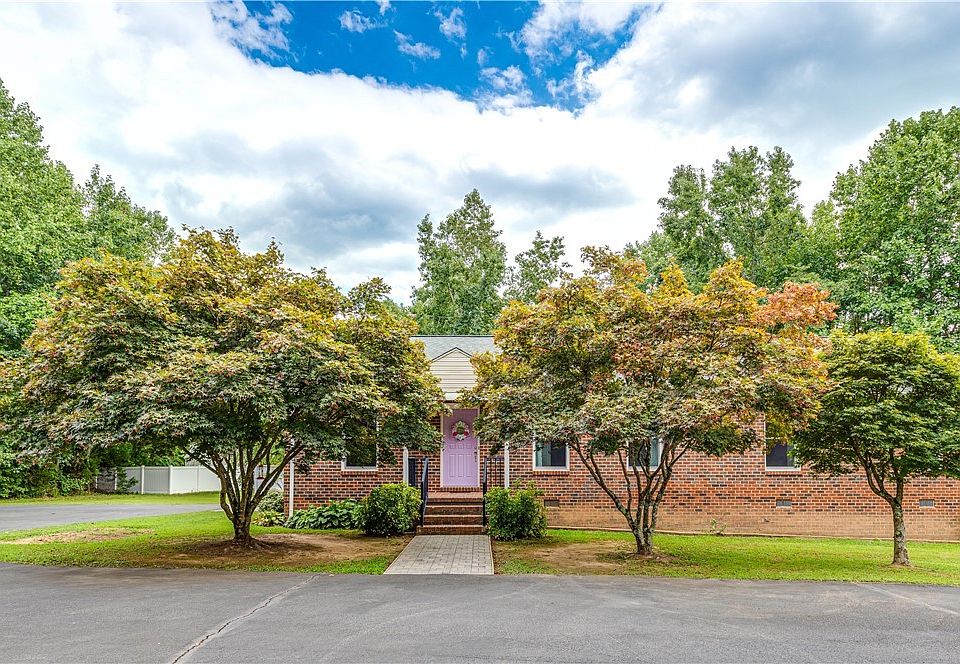 1st image of 8509 River Bend Estates Ct