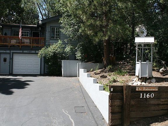 2nd image of 1160 Vine Ave