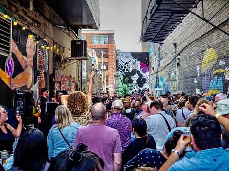 Black Cat Alley