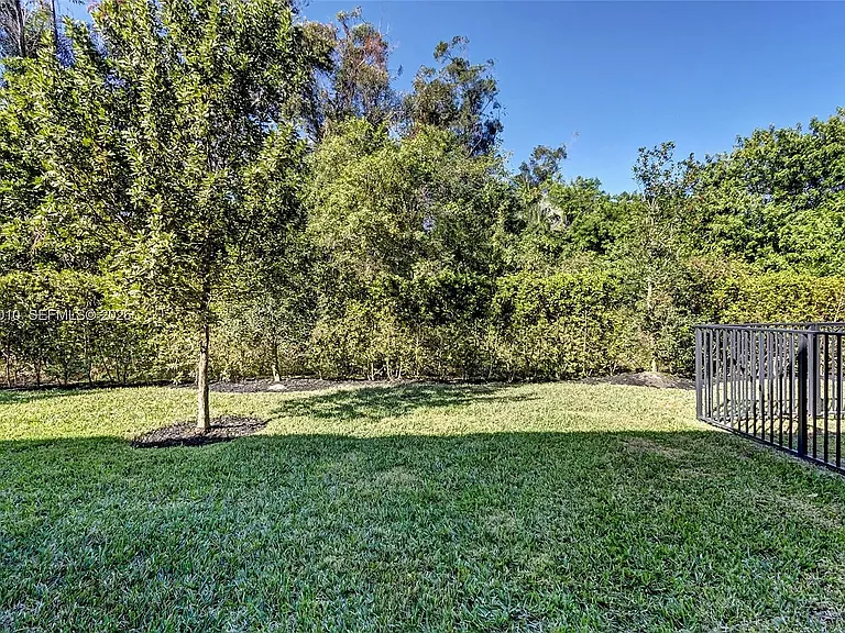 4303 Hammock Grove Dr — Photo 23