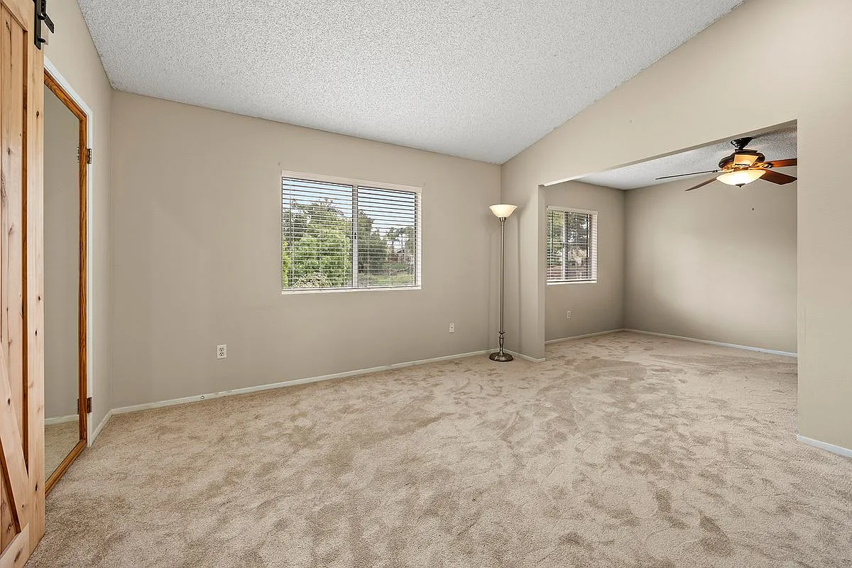 4 bed, 3.0 bath, 1447 sqft, $3,500 — Photo 3