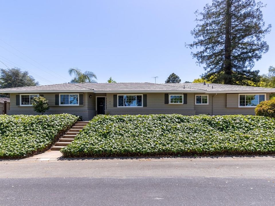 1st image of 102 Old Orchard Dr