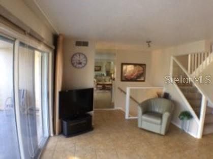 5th image of 797 Benjamin Franklin Dr #9