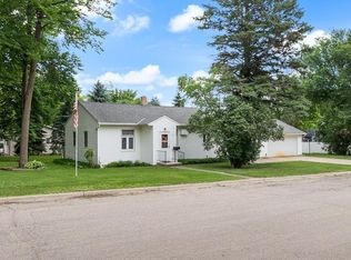 223 W Rotherwood St, Ivanhoe, MN 56142