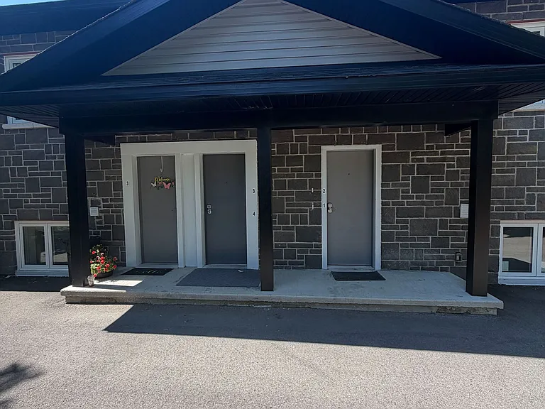 82 Christopher Hamilton St #1 — Photo 1