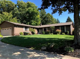 188 W Mennonite Rd, Aurora, OH 44202