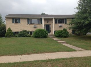 1038 Glenaire Dr NW APT C, Grand Rapids, MI 49544