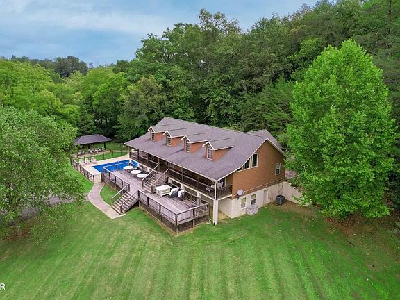 2nd image of 665 Gists Creek Rd