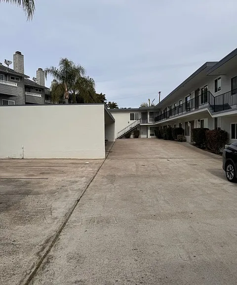 2006 Diamond Street — Photo 2