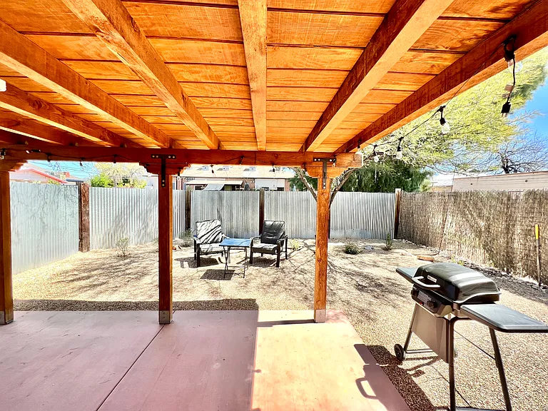 244 S Railroad Ave — Photo 26