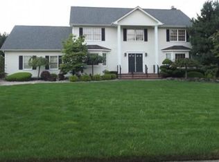 20 Drummond Way, Monroe Township, NJ 08831